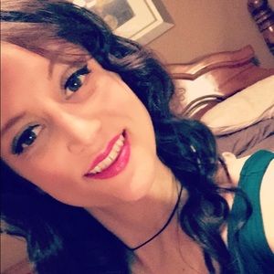 Meet your Posher, Kellie